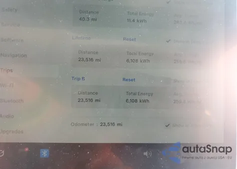 2023 Tesla Model Y z USA, uszkodzony, nr VIN 7SAYGAEE7PF968247